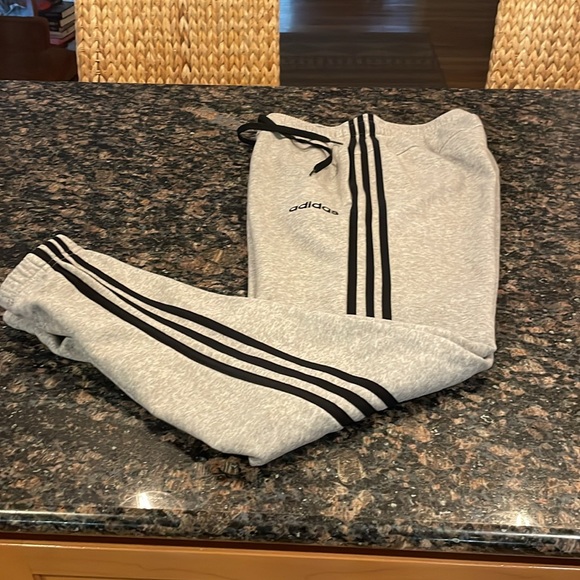 Adidas 3-stripe fleece lined joggers - Picture 10 of 11